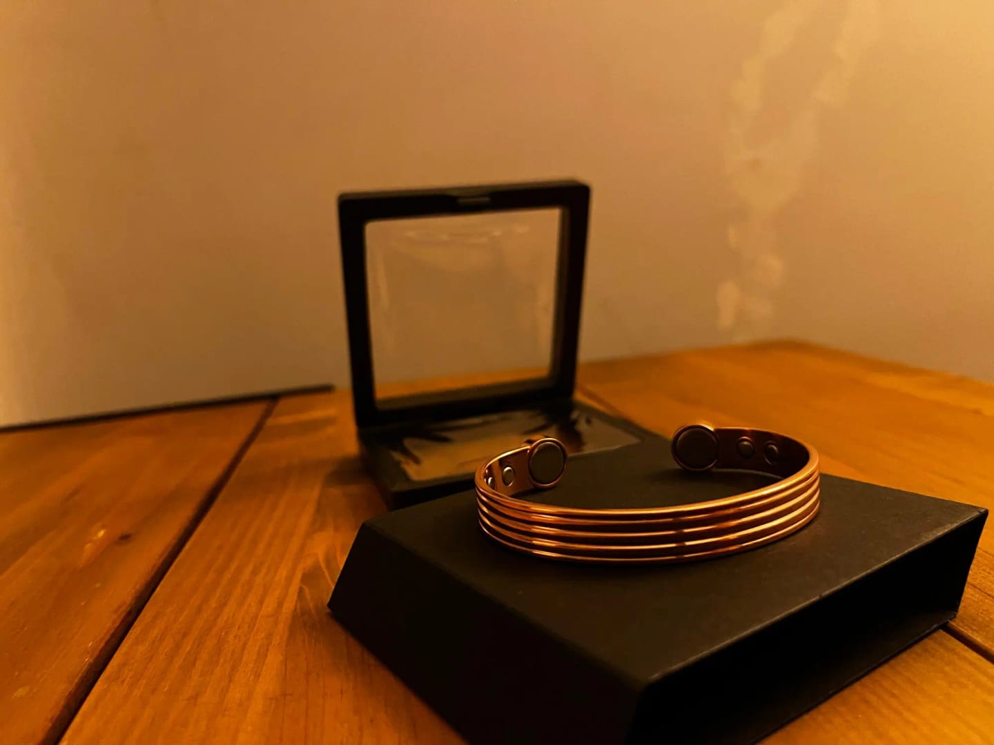 Customer photo review of Dara - Bracelet Jonc Cuivre Magnétique