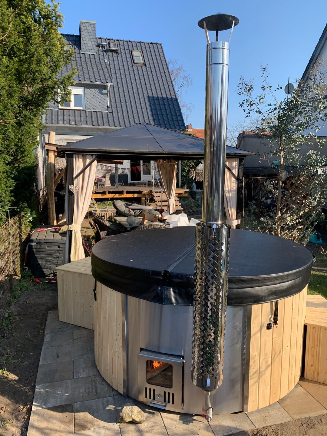 Customer photo review of Hot Tub RUND 180 (Acryl, Integrierter Ofen)