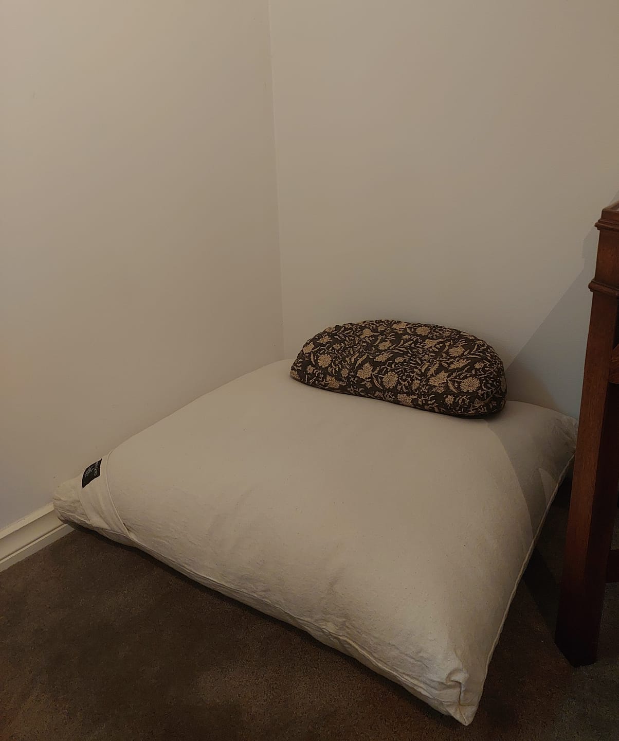 Customer photo review of Crescent Meditation Cushion - Bhumi Garden
