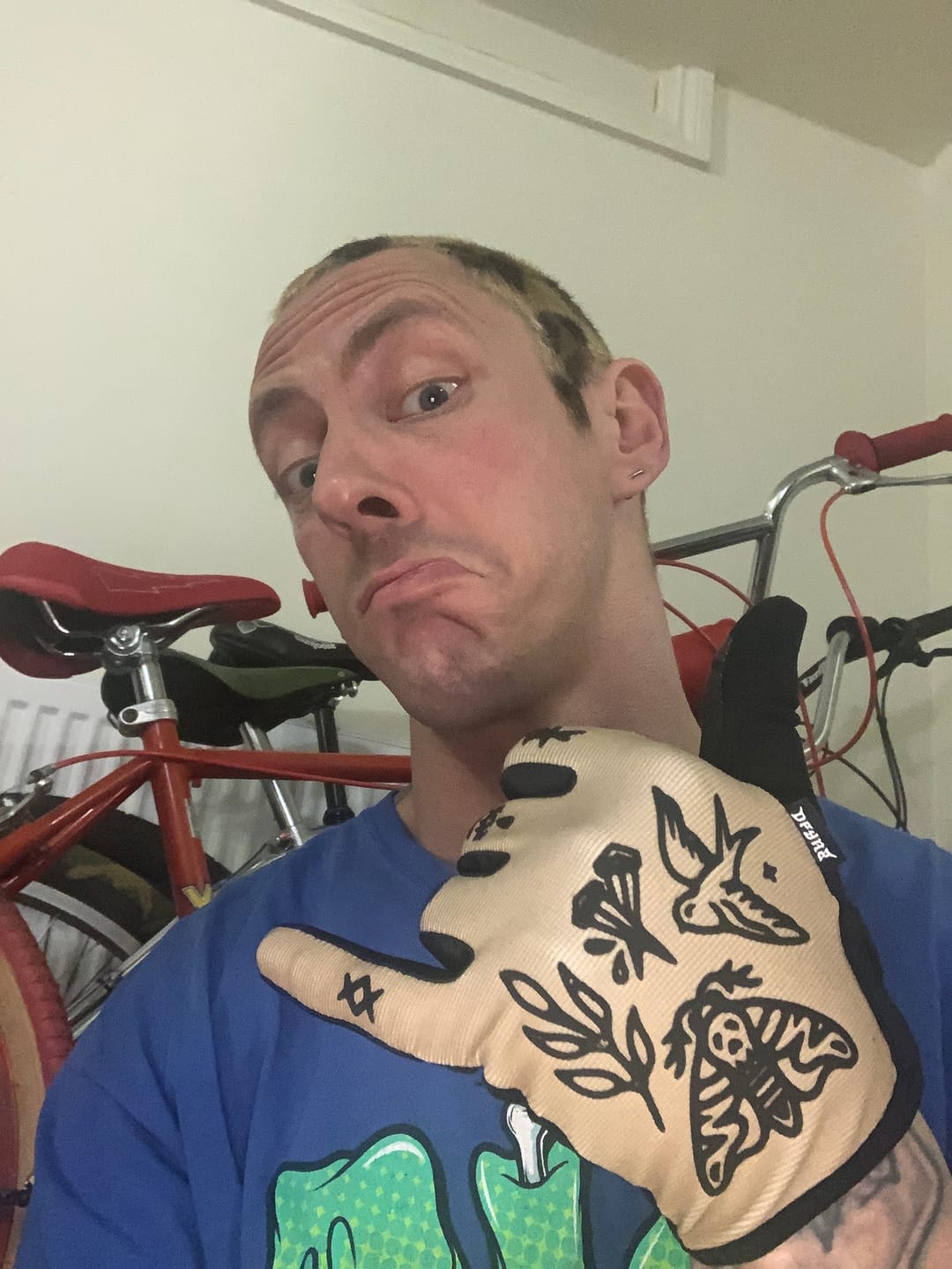 Customer photo review of Jobstopper | Gravity Gloves