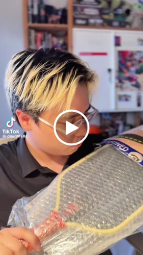 Customer video review of (PRE-ORDER - SHIPPING BETWEEN 2/9/26 and 2/13/26) The Loco 16mm Pickleball Paddle- Elongated