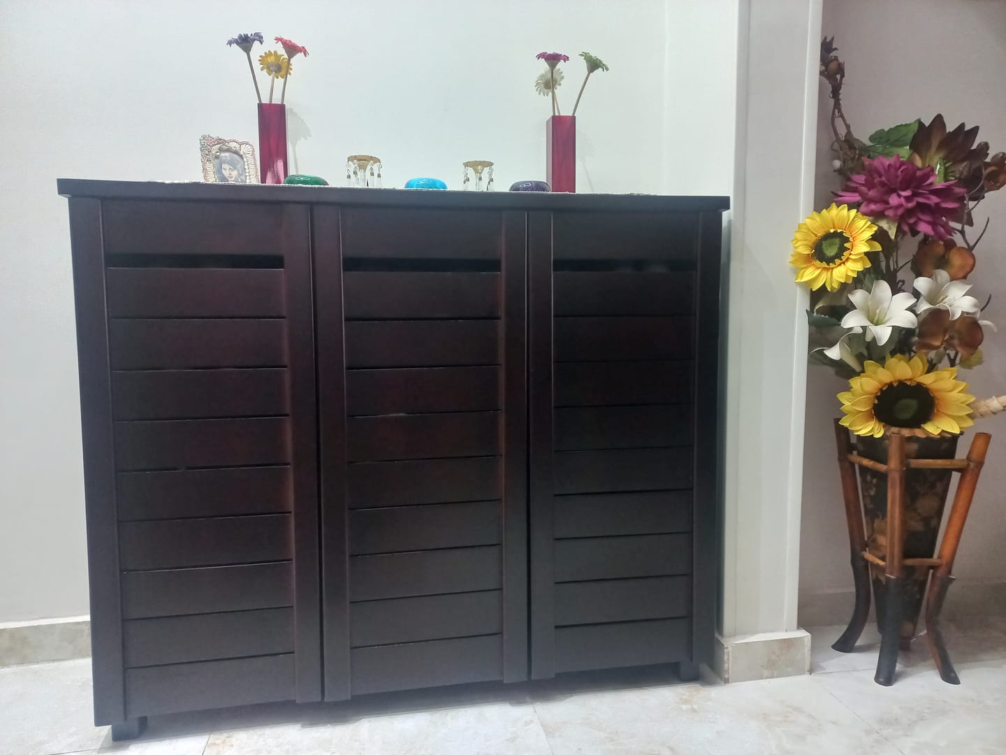 Customer photo review of Shoe Racks with 3 doors