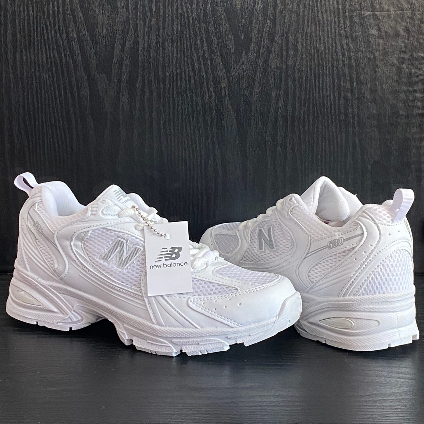 Customer photo review of Tenis New Balance 530 Blanco Total 1.1 Premium