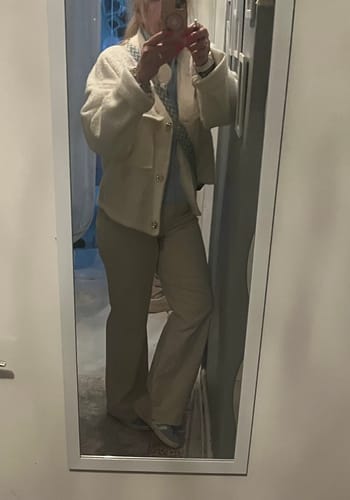 Customer photo review of Cassi Straight Leg Jeans - Cremebeige