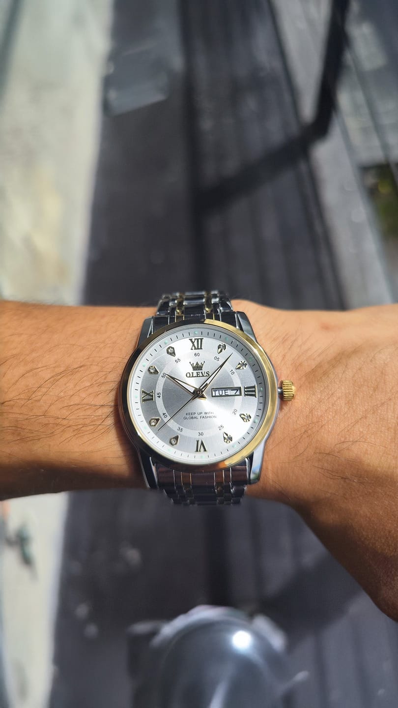 Customer photo review of OLEVS - Magnate