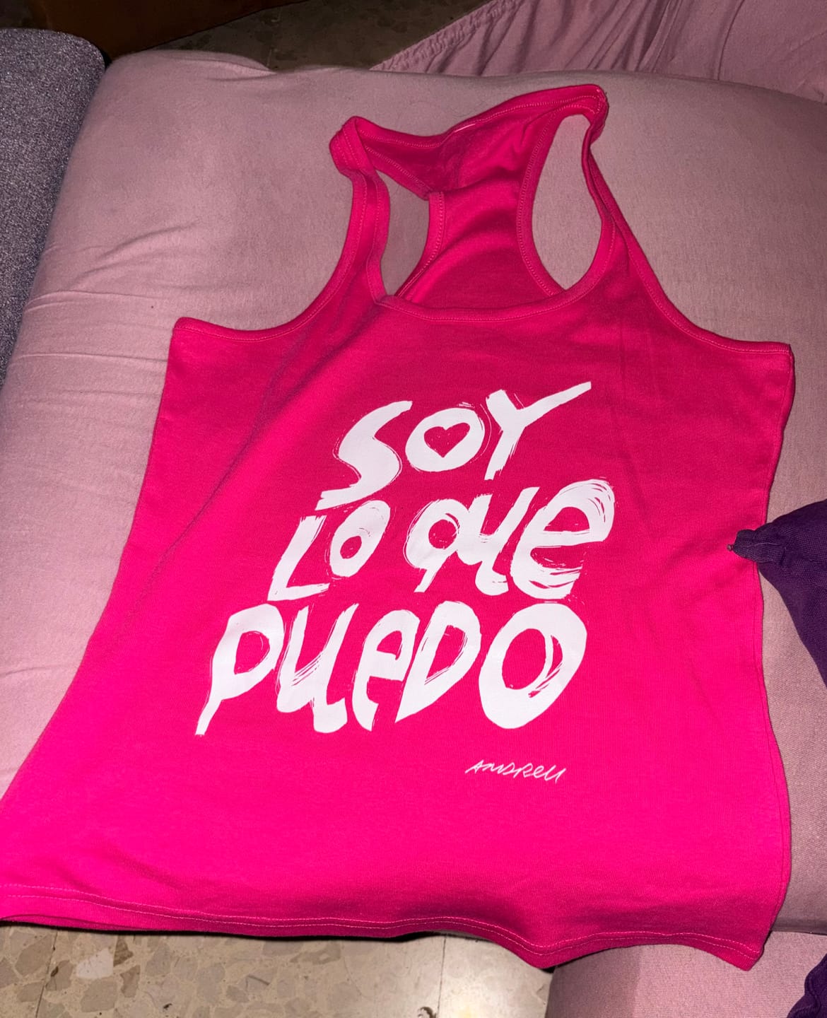 Customer photo review of Camiseta de tirantes "Soy lo que puedo"