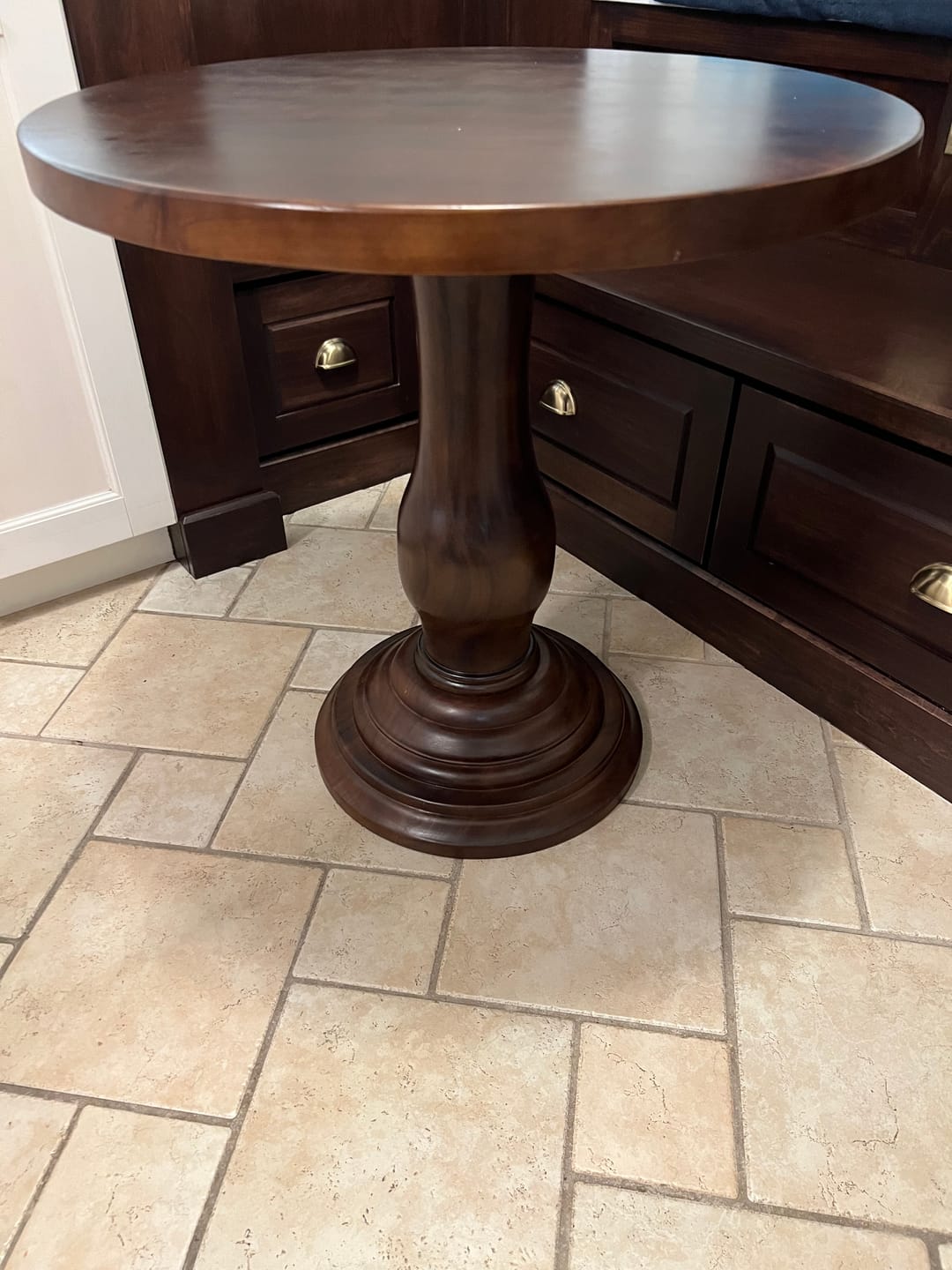 Customer photo review of Solid Oak Round Dining Table – Tulip Pedestal Leg, 2–6 Person Circular Table for Dining Room & Kitchen Furniture