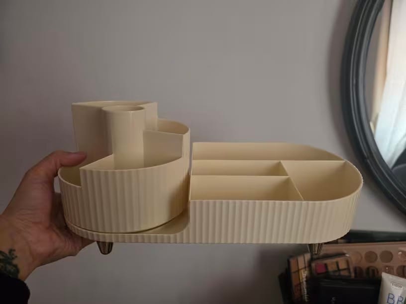 Customer photo review of Makeup Organizer Carousel With 360 Degree Rotation