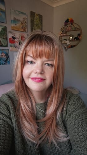 Customer photo review of JBEXTENSION 20 Inches Scalpiana Sunset Blush Wolf Cut 3.5X4 Hard Silky Top Natural Scalp Effect Wig With Bangs LILA SUNSET BLUSH