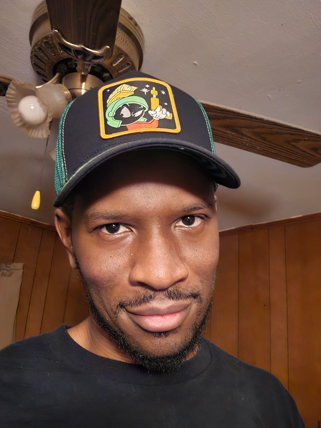 Customer photo review of OVERLORD X Looney Tunes: Marvin the Martian Trucker Cap