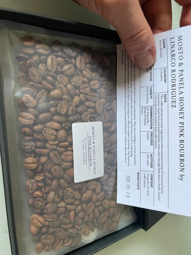 Customer photo review of Mosto & Panela Honey Fermented Pink Bourbon By Linarco Rodriguez - Colombia