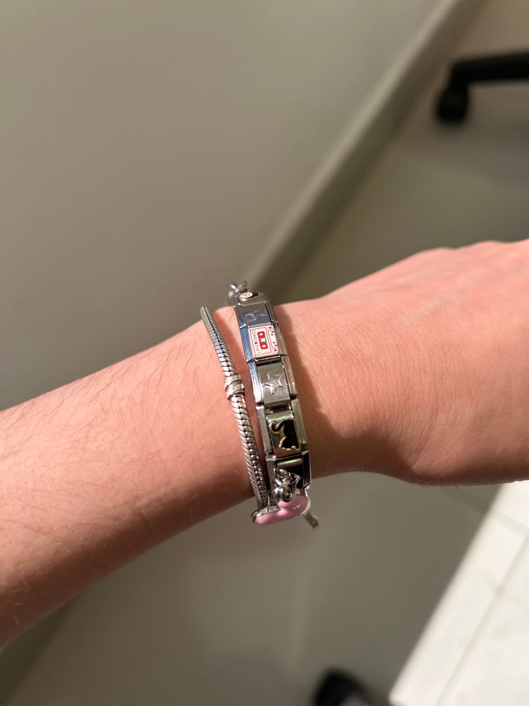 Customer photo review of Charm Colgante