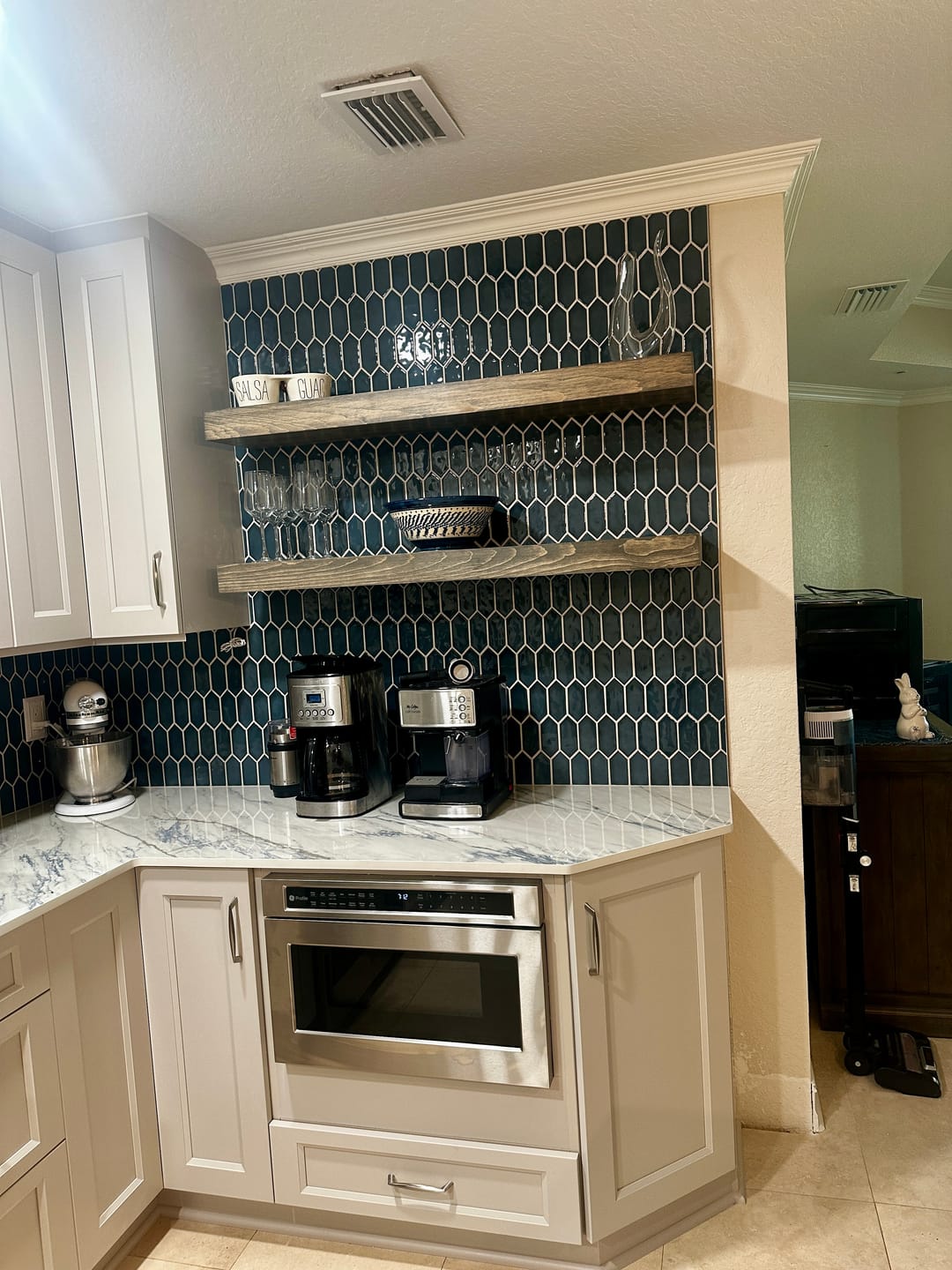 Customer photo review of Modern 3" Thick Floating Shelves