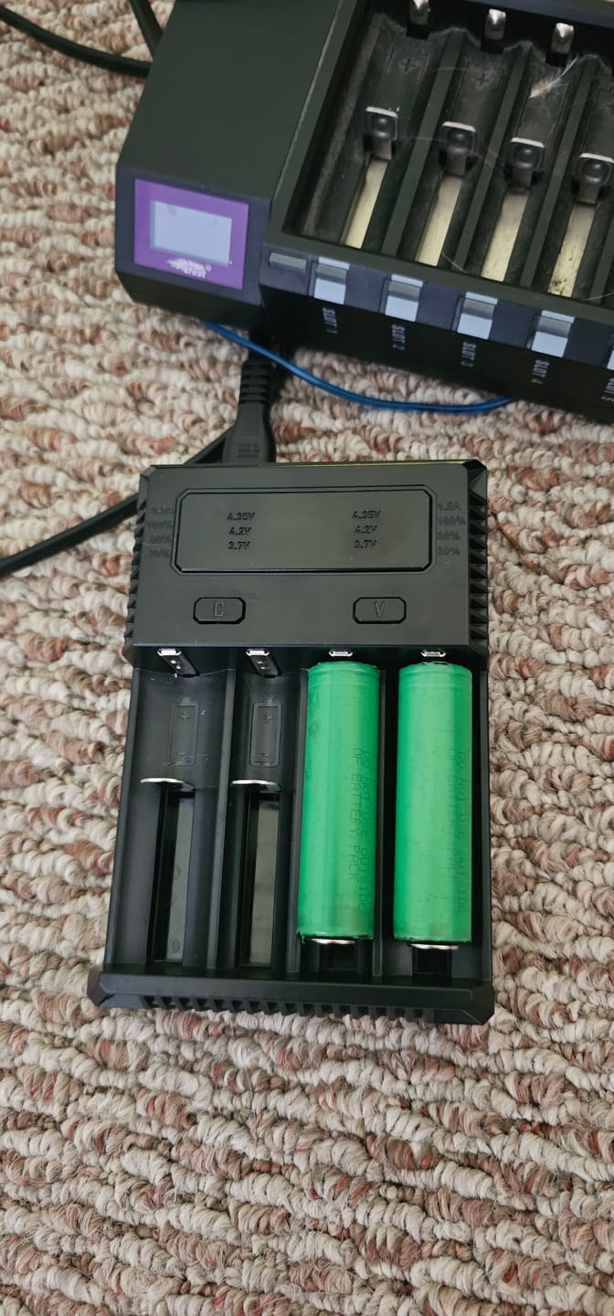 Customer photo review of Nitecore i4 4 Channel Battery Charger