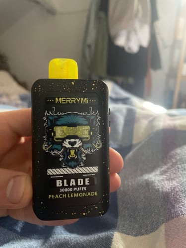Customer photo review of Merry-Mi - Blade 30K - Puff Jetable / Vape Disposable - 5% nicotine