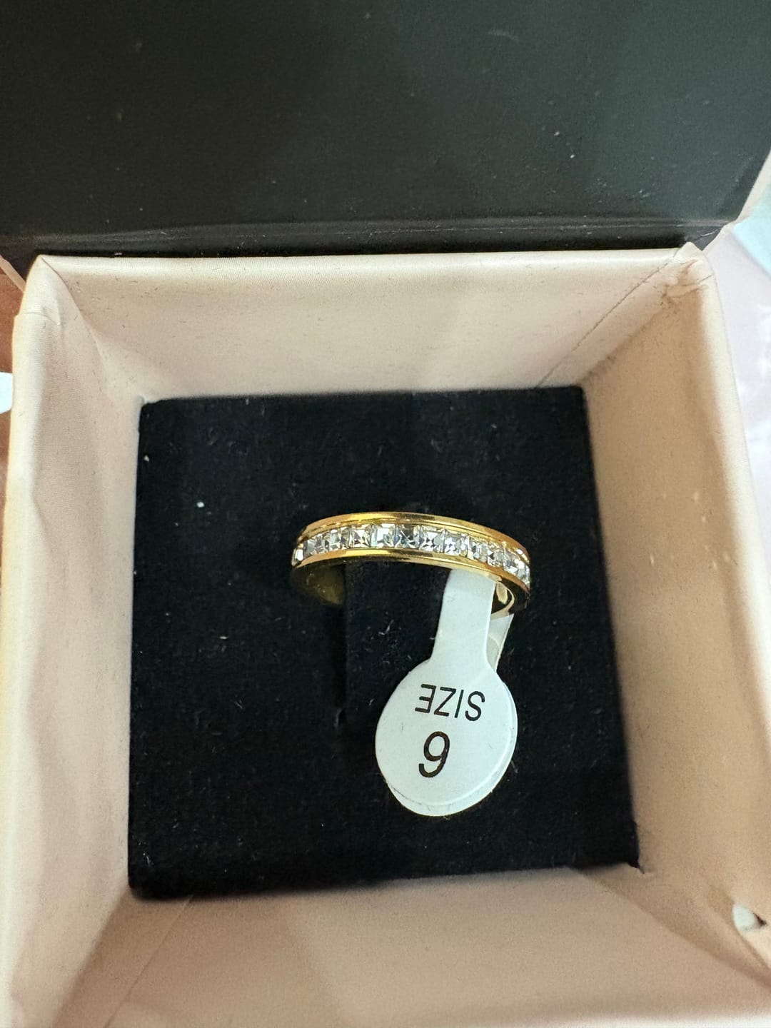 Customer photo review of Stones Band Ring