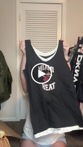 Customer video review of 100lbs Women's Basic Tops Mix by Pound (Deal Zone 30% OFF)