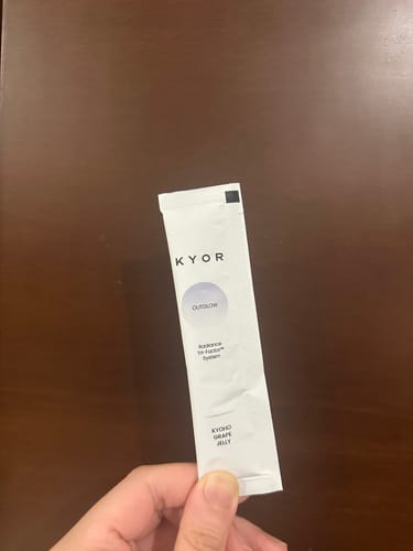 Customer photo review of OUTGLOW - Radiance Tri-Factor™ Jelly