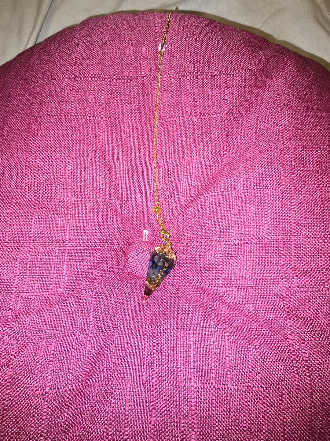 Customer photo review of Energy Healing 7 Chakra Crystal Pendulum