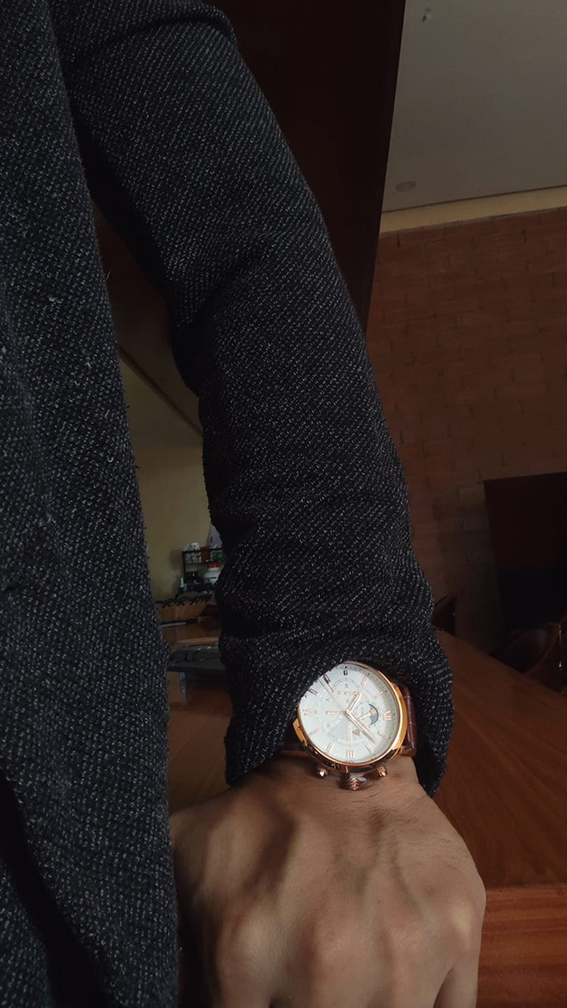 Customer photo review of LIGE® Classic Sports Watch
