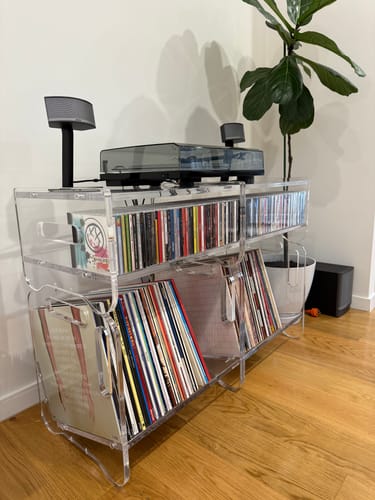 Customer photo review of Prisma 140 - Acrylic Vinyl Record Shelf