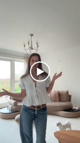 Customer video review of Eleanor Charm Necklace Chain