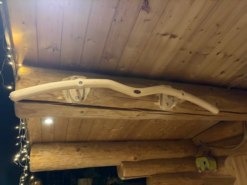 Customer photo review of Snake Pull-Up Bar - Klimmzugstange für die Montage an der Wand