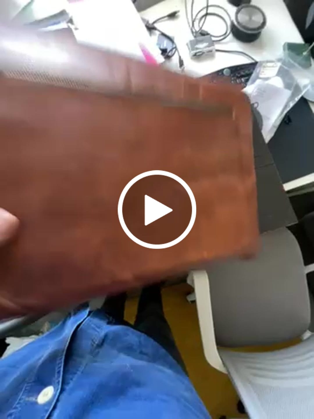 Customer video review of Zento Laptop Sleeve - Dark Brown