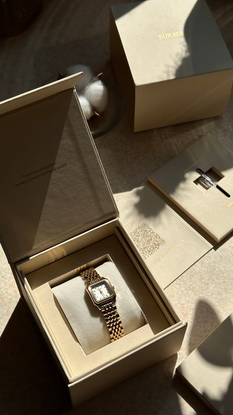 Customer photo review of Macy Petite Gold White