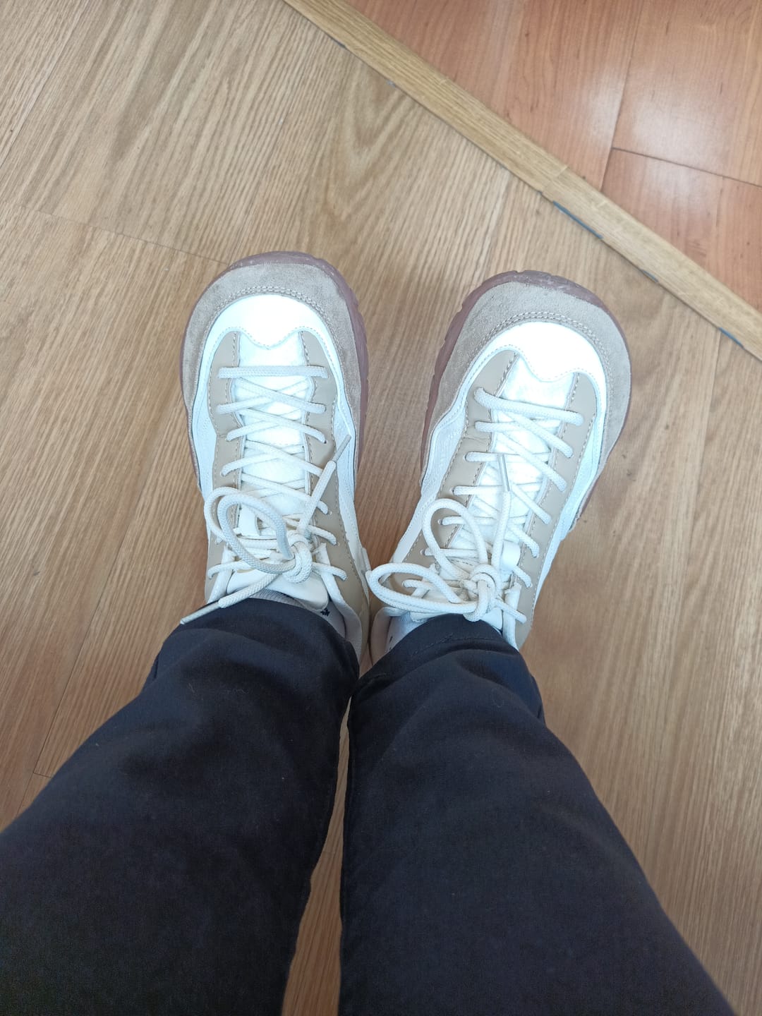 Customer photo review of Hollow -  Zapatos De Punta Ancha