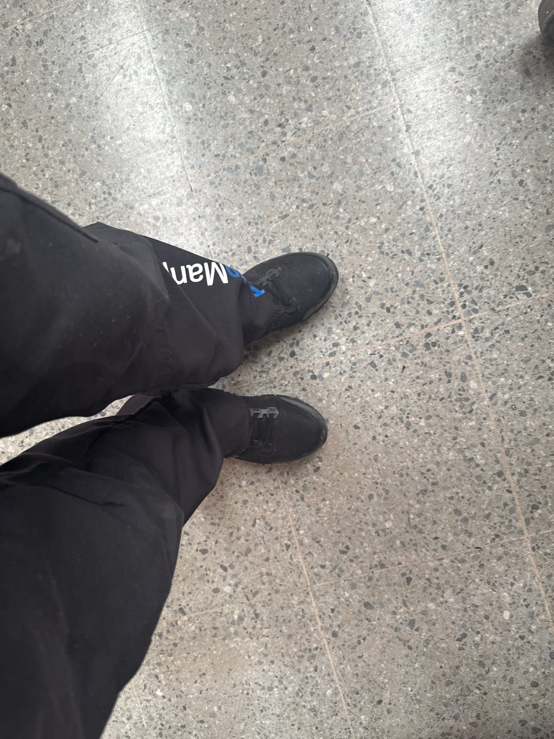 Customer photo review of Skechers Zapatilla Mujer Seguridad Irma