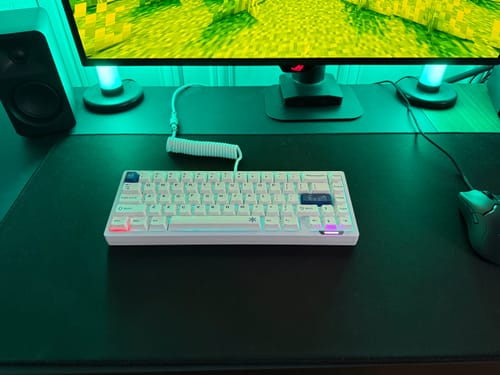 Customer photo review of Weikav - Lucky65 V3 65% Wireless Mechanical Keyboard