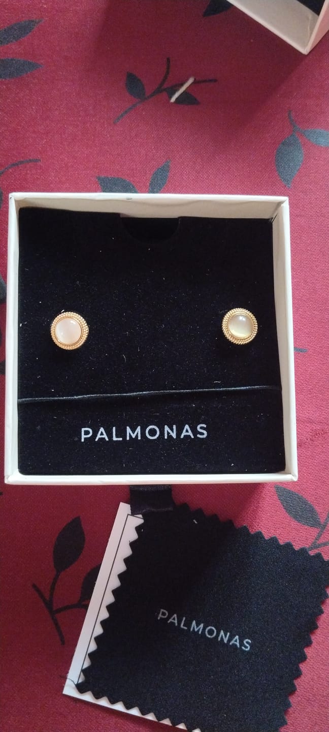 Customer photo review of Circular White Gold Stud Earrings