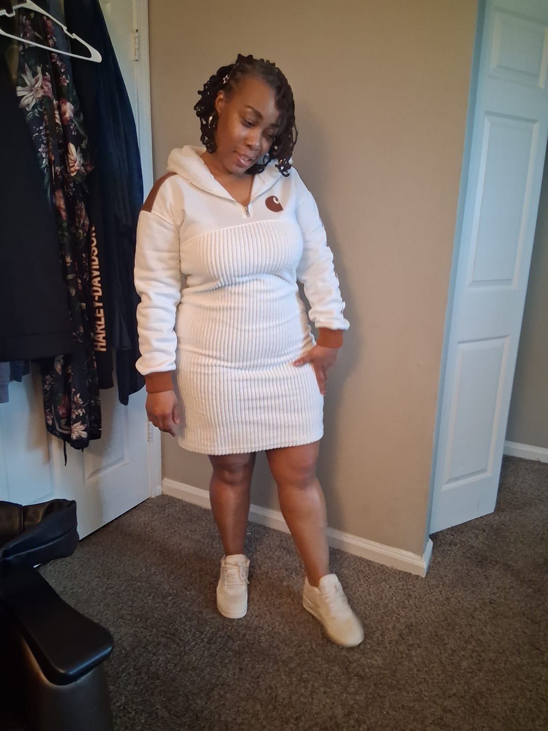 Customer photo review of Air Jordan 4 RM "Legend Light Brown" - Women's