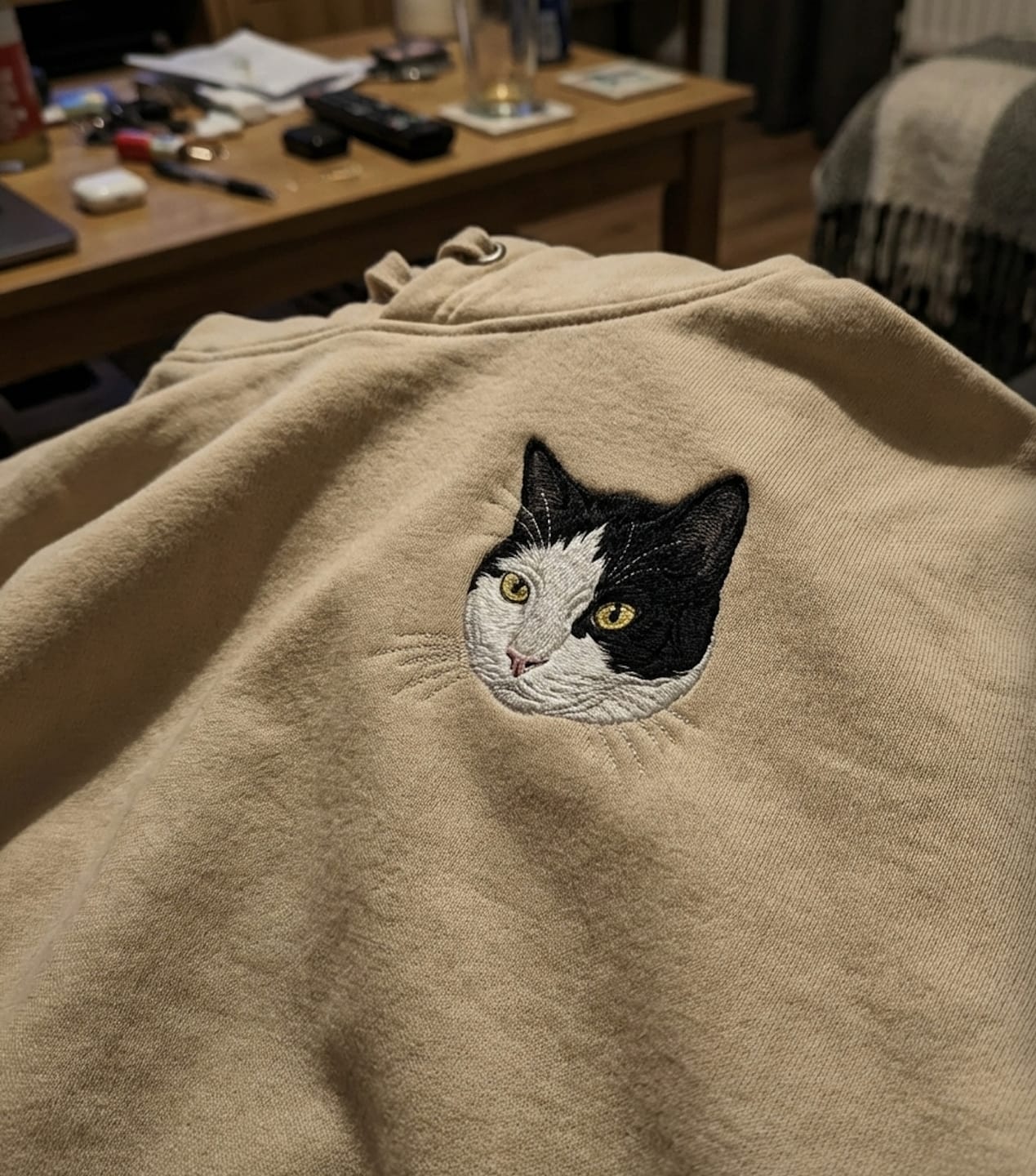 Customer photo review of Custom Full-Color Embroidered Pet Portrait Hoodie, Sweatshirt