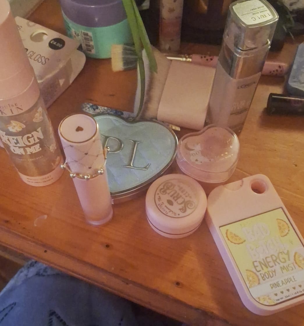 Klantfotorecensie van P.Louise Reign On Me Hydraterende gezichtswaterspray