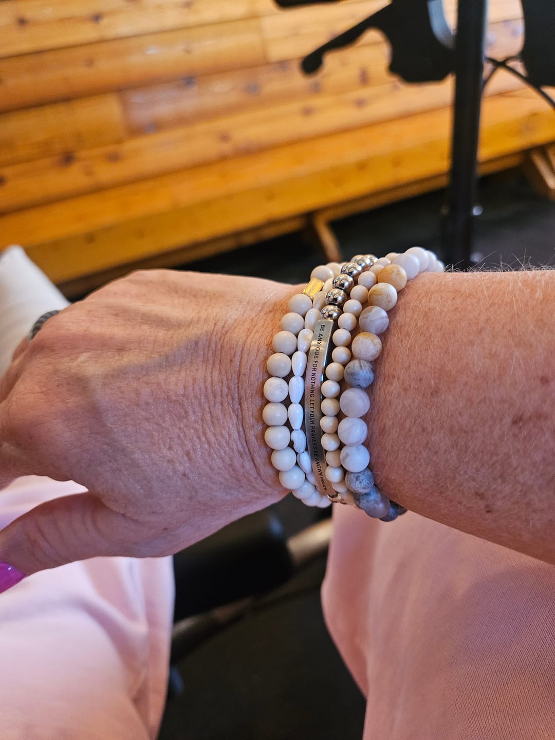 Customer photo review of BEACH PEARL - ACCENT BRACELET