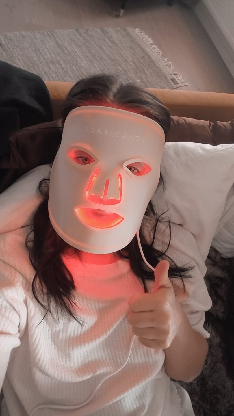 Customer photo review of Skinboosting LED mask