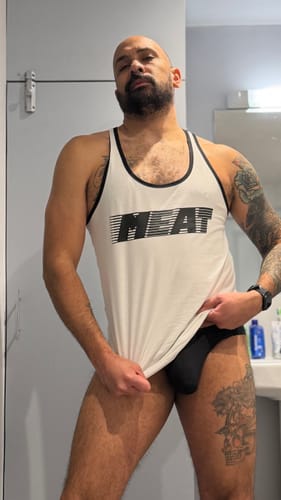 Customer photo review of FLATBOTTOM STRINGER – MOTION / WHITE (BLACK)