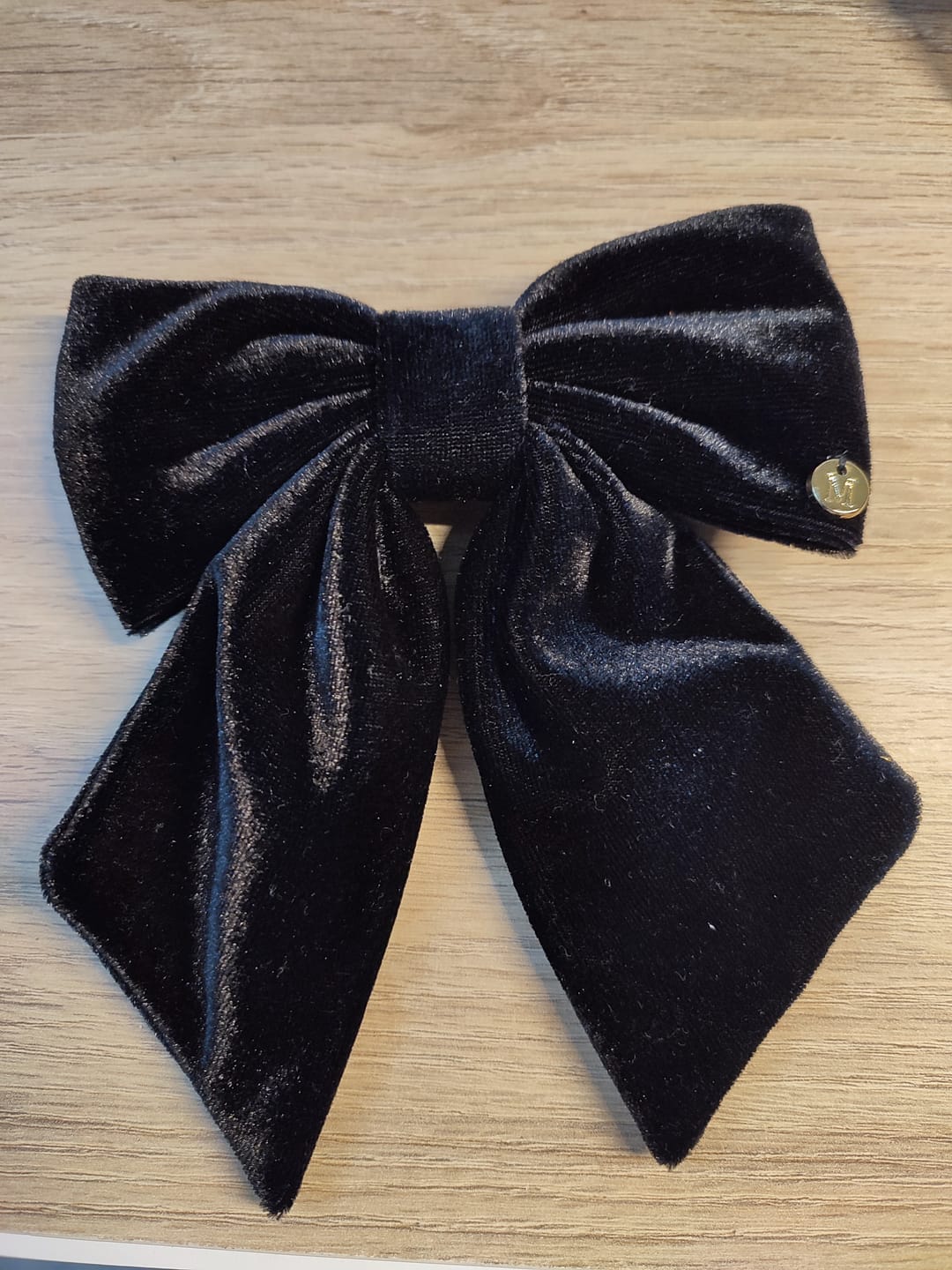 Customer photo review of MOÑO - MINI LARGE VELVET BOWS