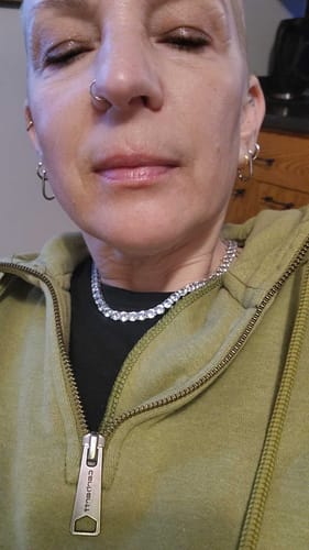 Customer photo review of Metfine Tennis Necklace | Anniversary Gift for Women