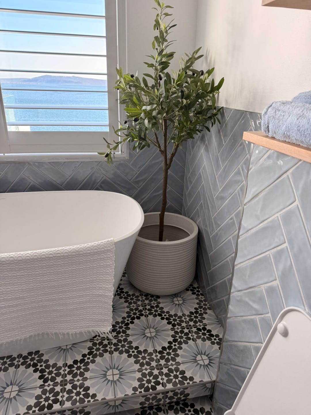 Customer photo review of Lagoon Round Japi Planter