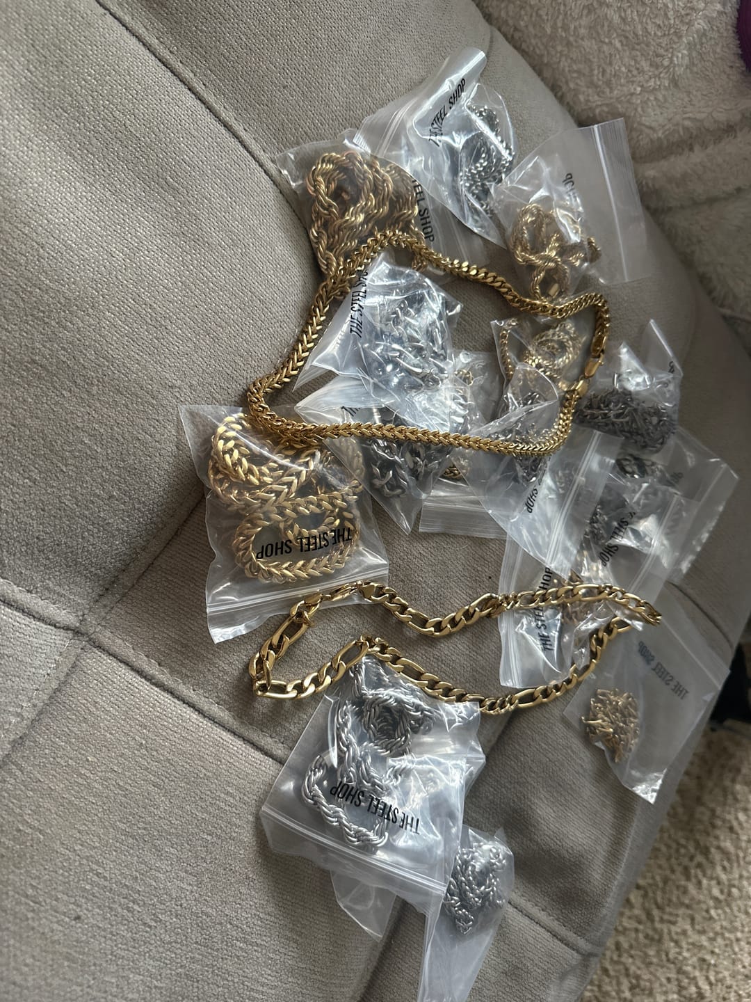 Customer photo review of Mystery Chains Box
