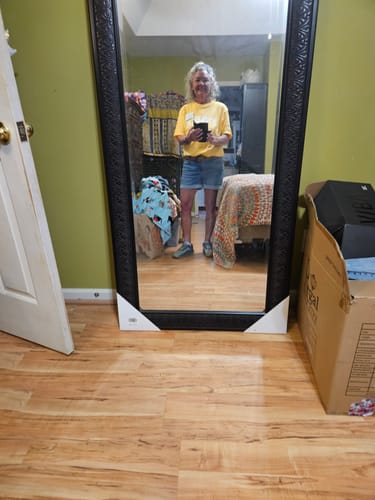 Customer photo review of Zinnia Season T-Shirt