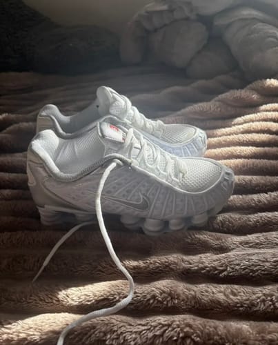 Customer photo review of Nike Shox TL