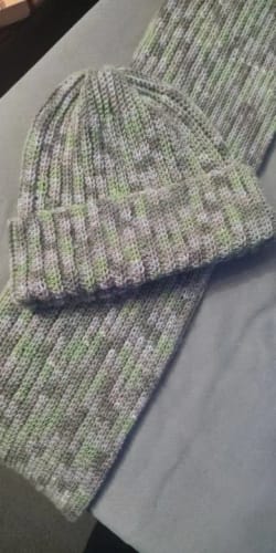 Customer photo review of 100g Colorful Merino Wool Yarn Handmade Dyed Yarn
