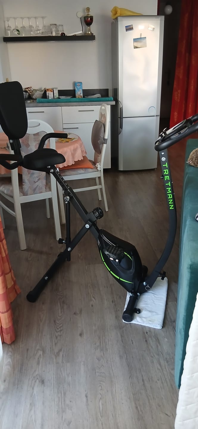 Customer photo review of Werkzeug, Traningsbuch und Dehnposter