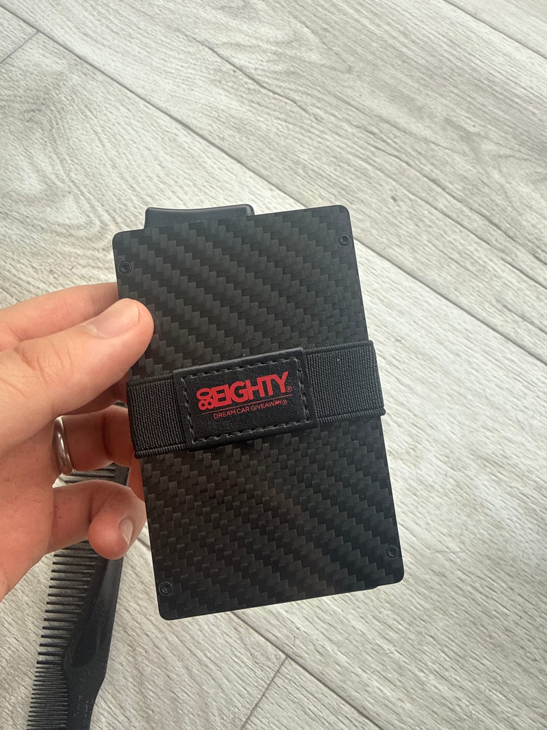 Customer photo review of 80Eighty® Minimalist Carbon Fiber Wallet