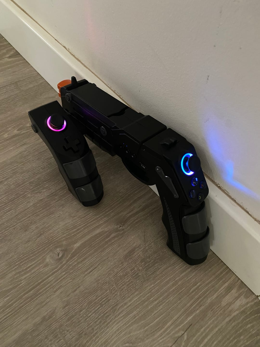 Customer photo review of Alpha Strike™ G1 Pro Mobile FPS Controller