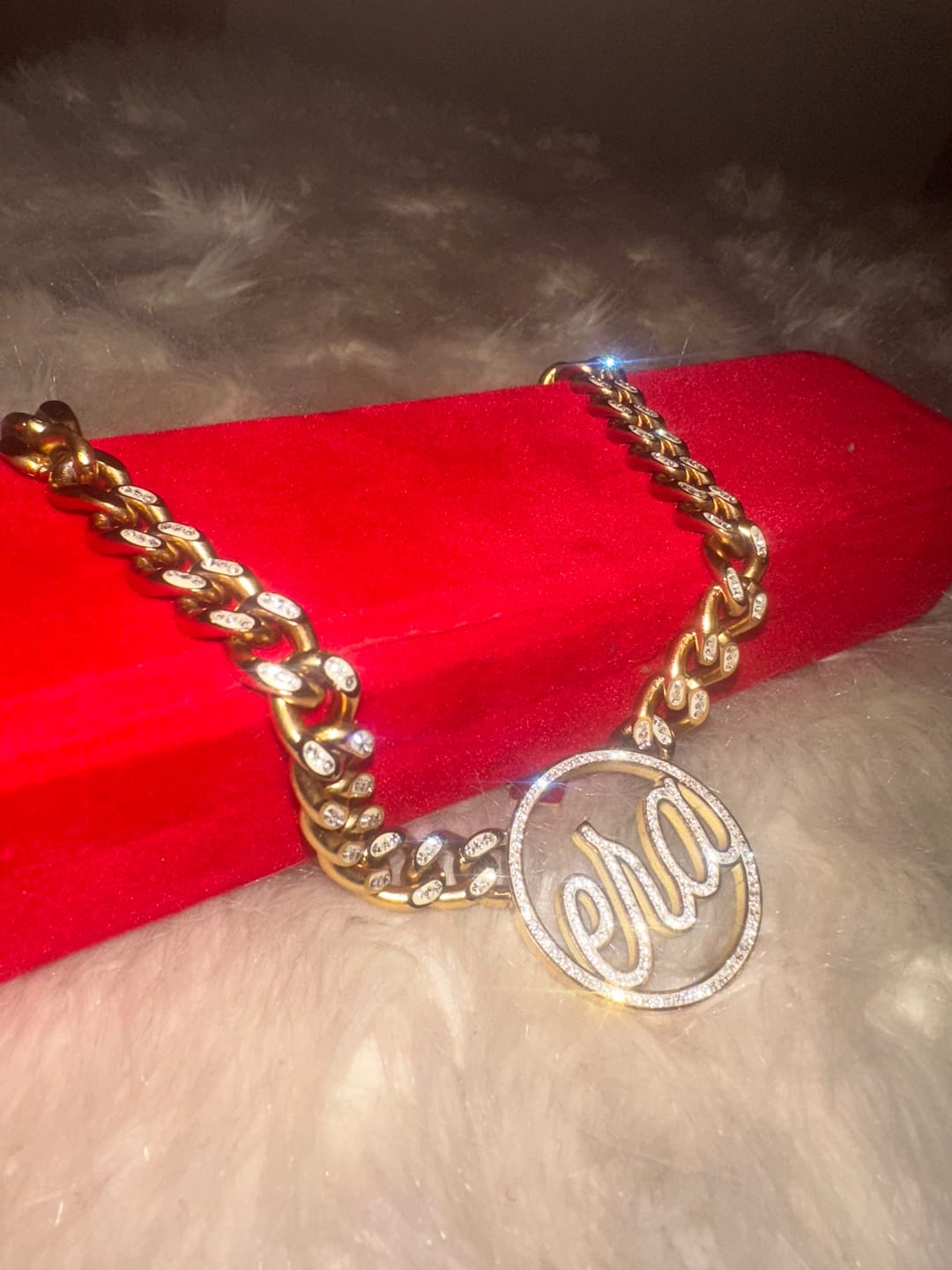 Customer photo review of Era Luxe Gold Choker